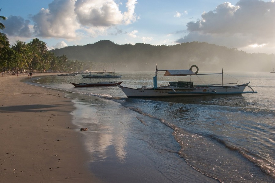 Bateaux sur la plage